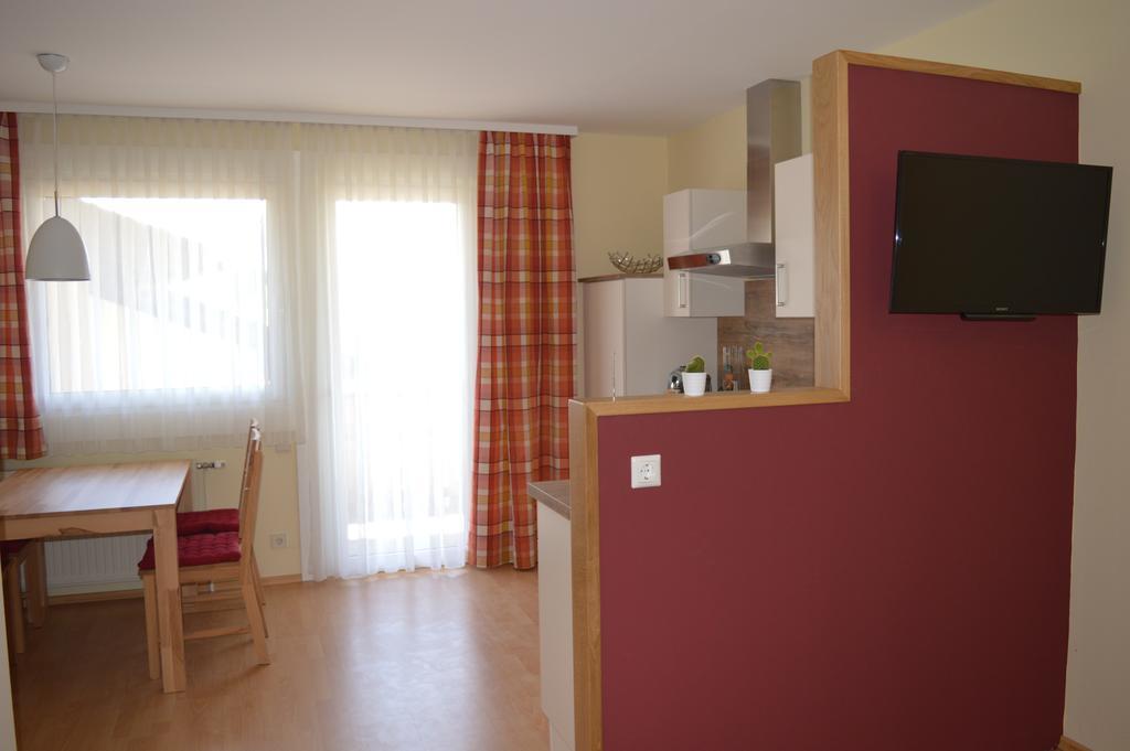 Appartements Kuchler Velden am Woerthersee Room photo